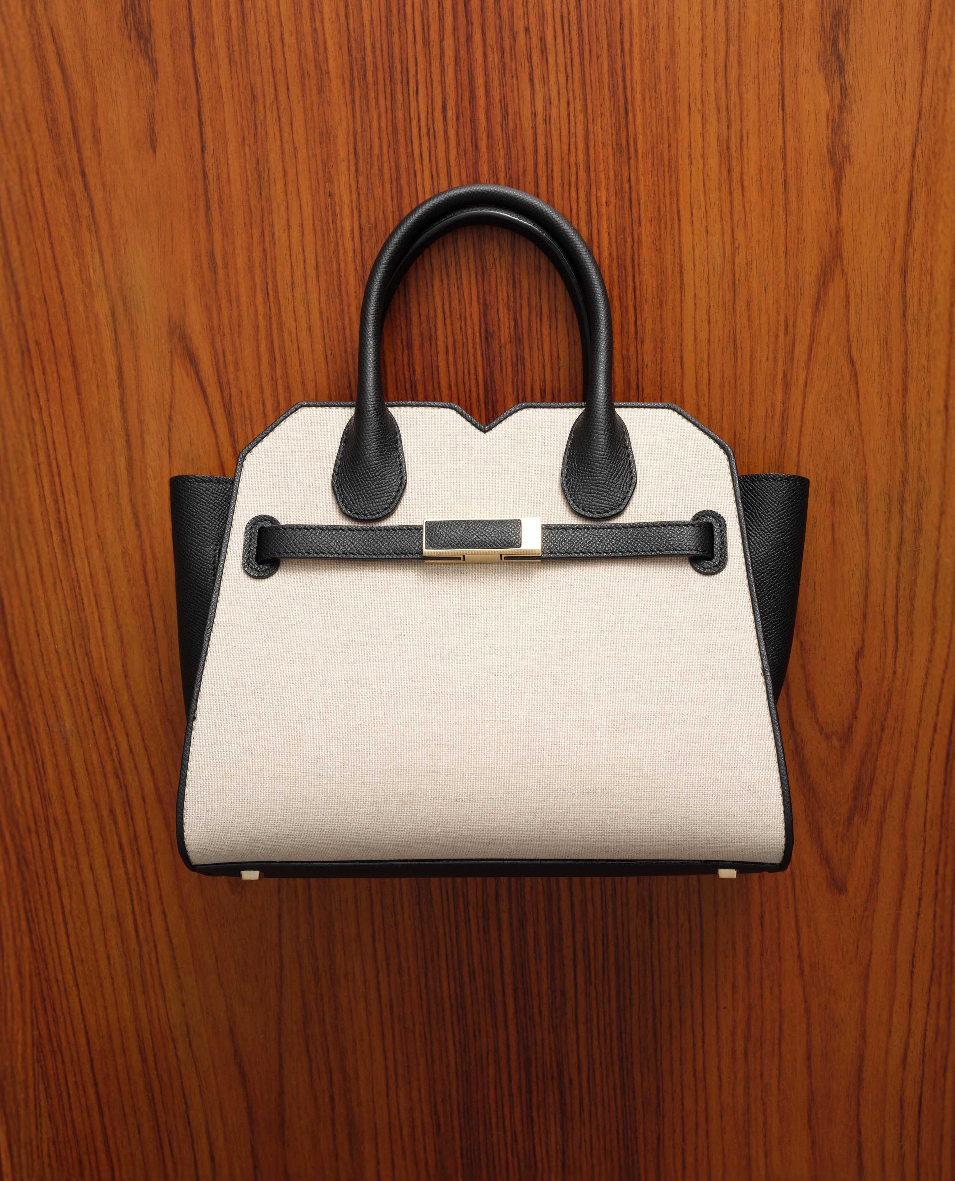 Valextra: Luxury Italian leather handbags, designer purses