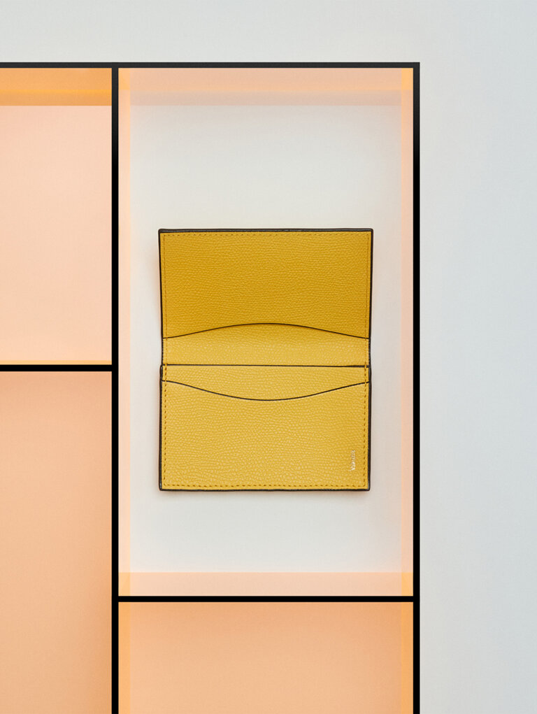  Valextra, yellow leather card case