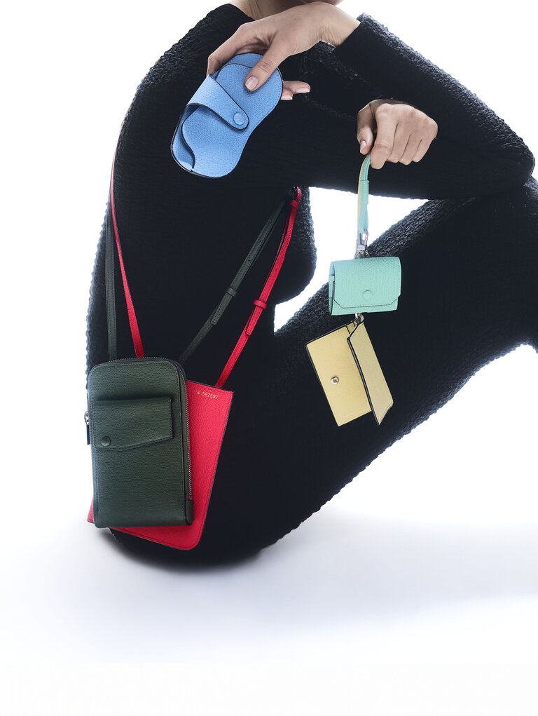 Valextra: Luxury Italian leather handbags, designer purses