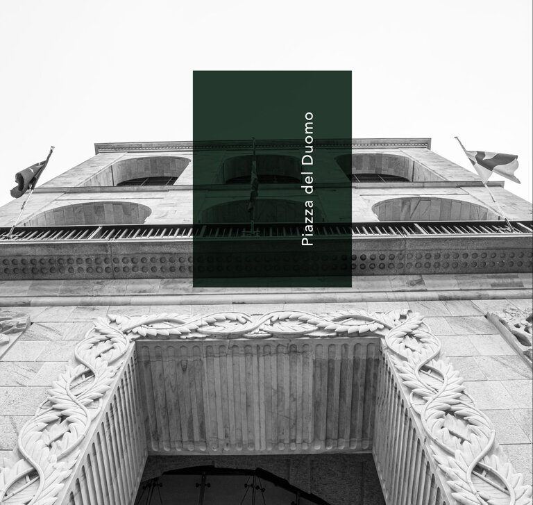 Milano Outside/Inside - Piazza del Duomo - Valextra