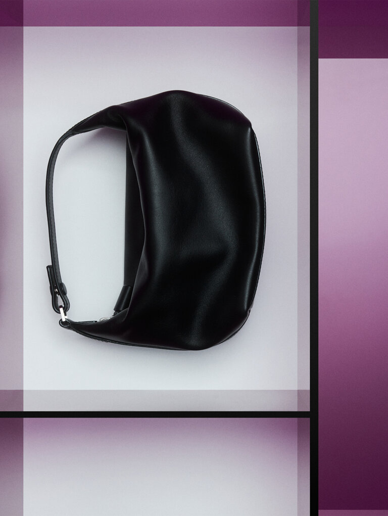 Valextra mochi bag in sublime soft leather black