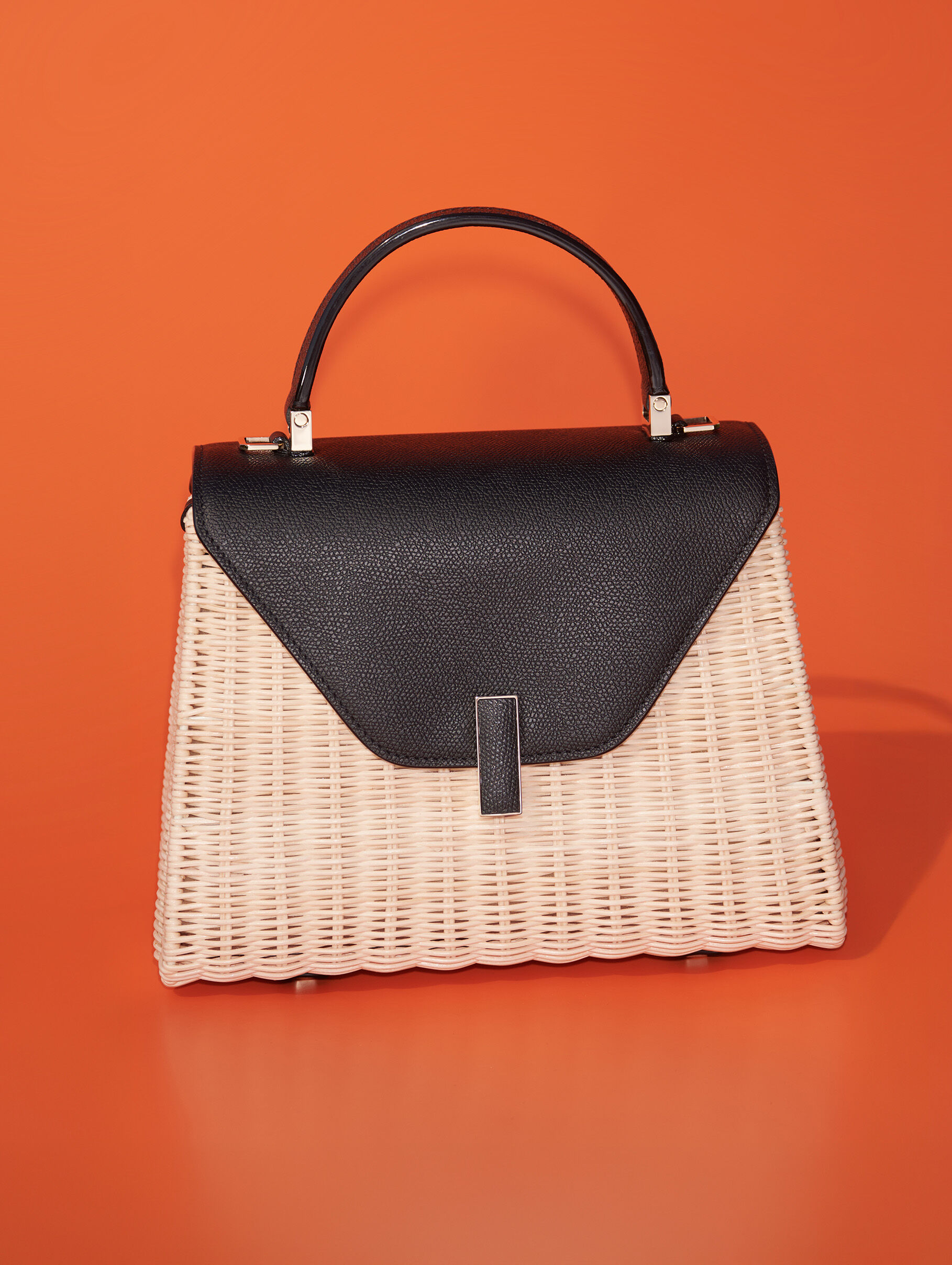 Valextra: Luxury Italian leather handbags, designer purses