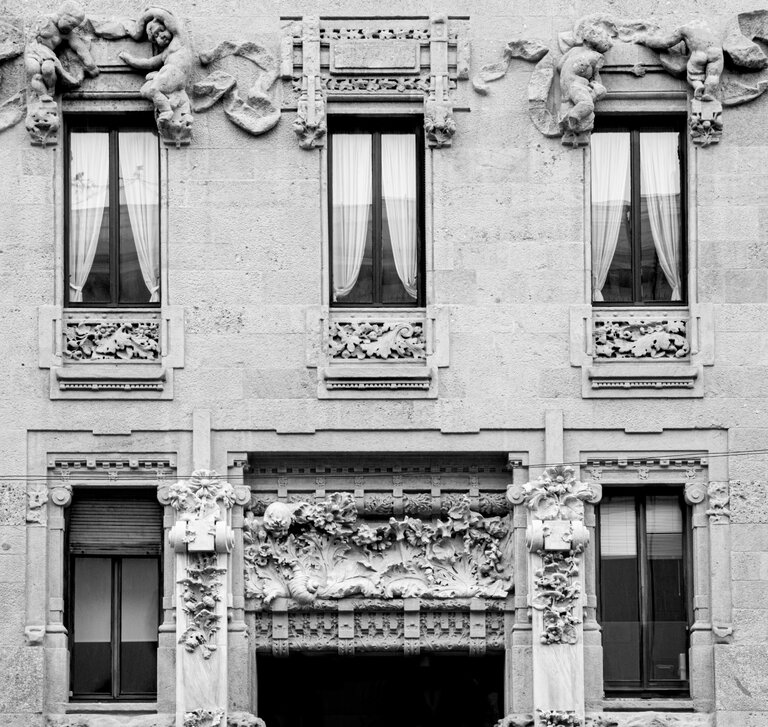 Milano Outside/Inside - Palazzo Castiglioni - Valextra