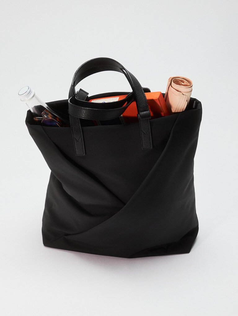 Valextra, tote shopping black nylon assoluto bag