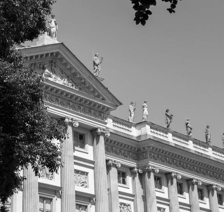 Milano Outside/Inside - Villa Reale Galleria d'arte moderna - Valextra