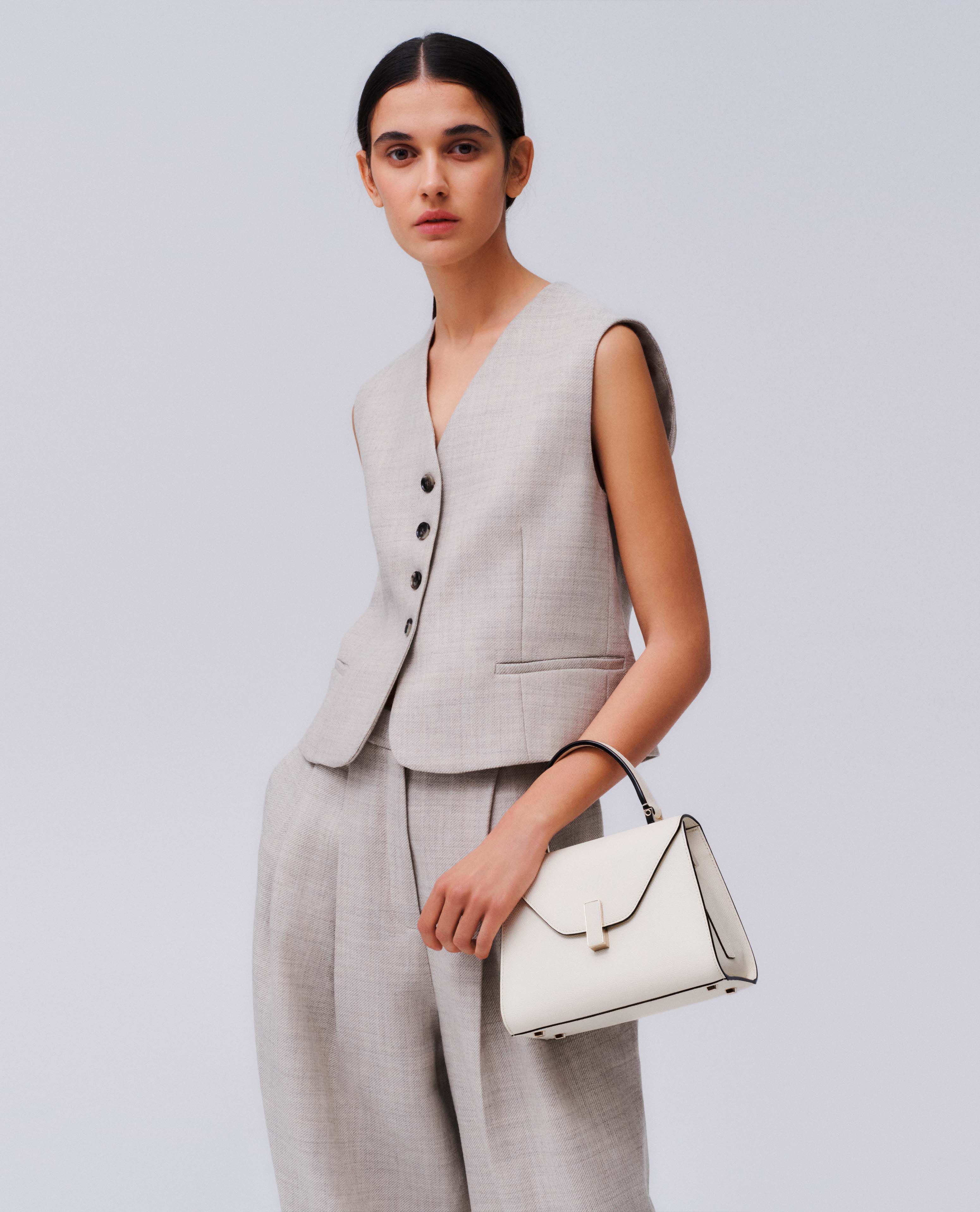 valextra iside micro