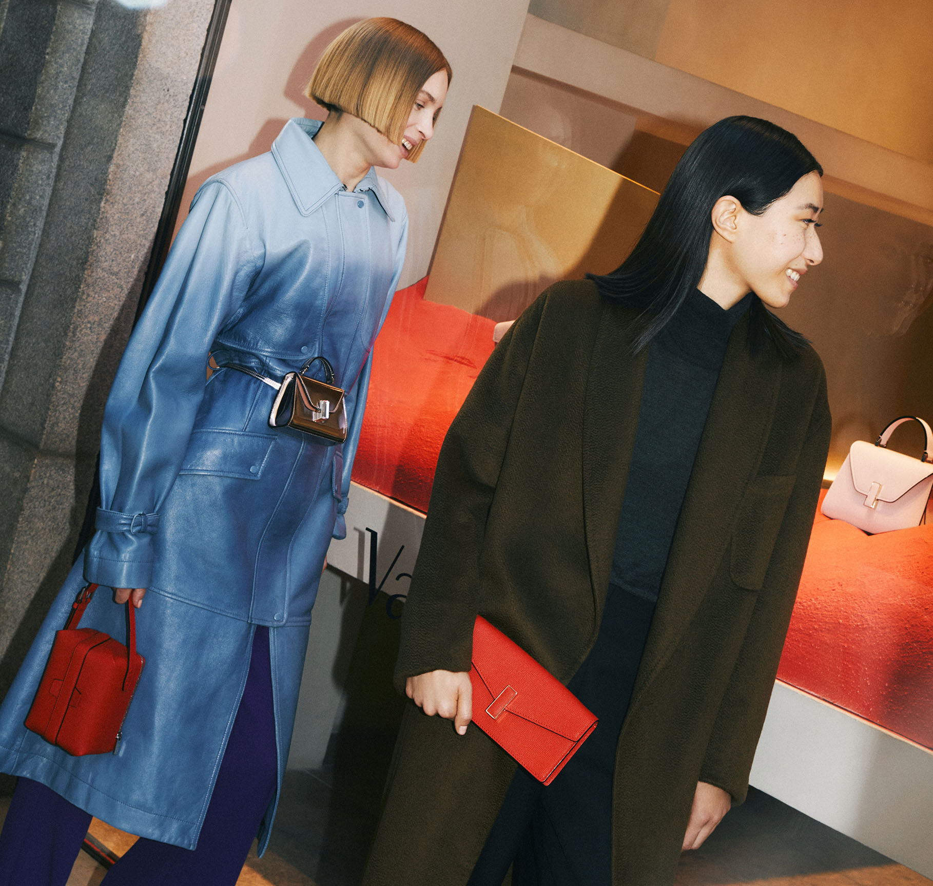 Valextra: Luxury Italian leather handbags, designer purses Valextra: Luxury Italian leather handbags, designer purses