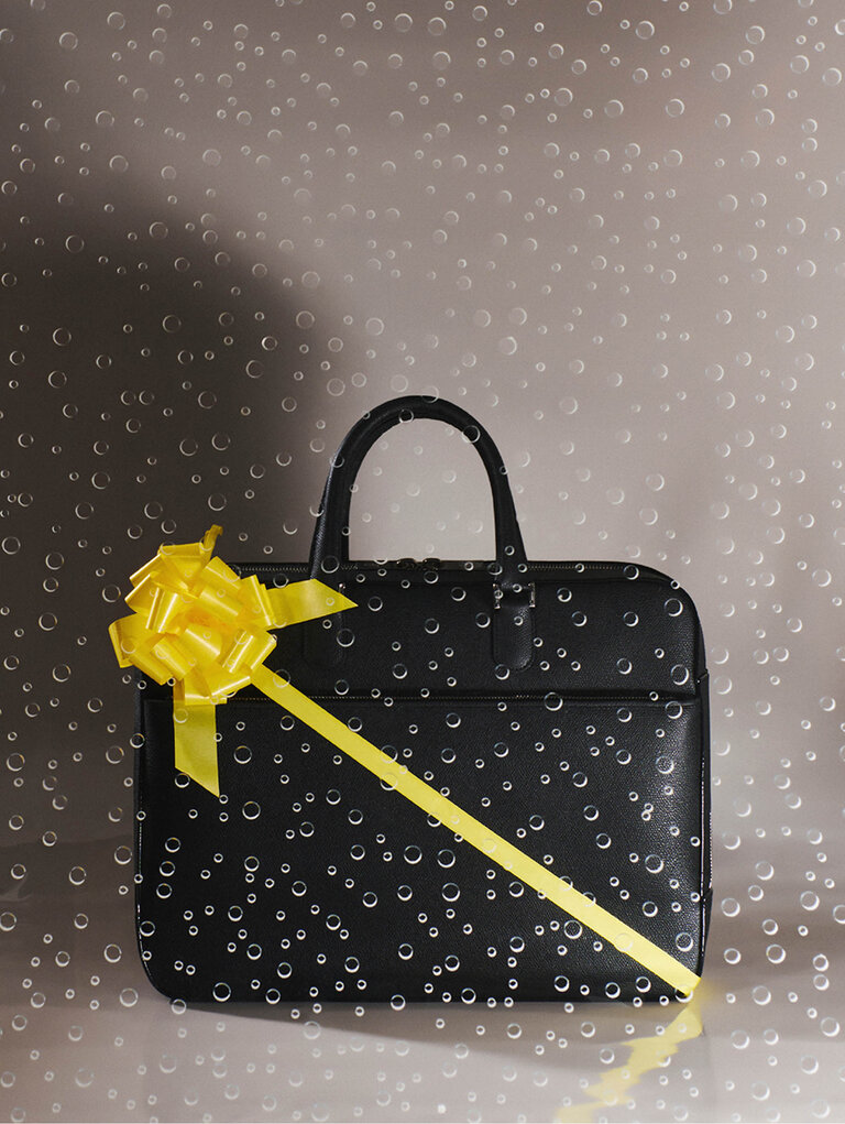 Valextra Leather black briefcase for business