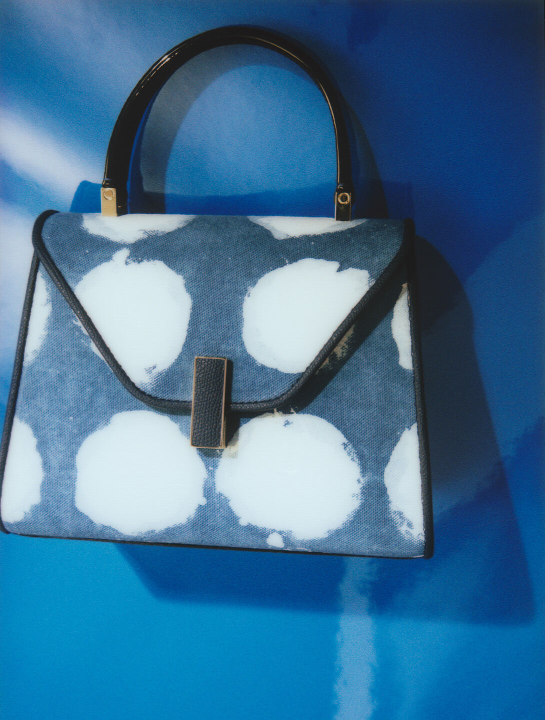♡関税送料込♡VALEXTRA ISIDE メッセンジャーバッグ Black Leather Micro handbag | Valextra Iside