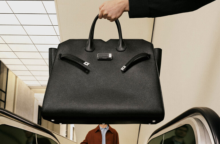 Valextra Milano bag: Luxury structured two handles leather purse