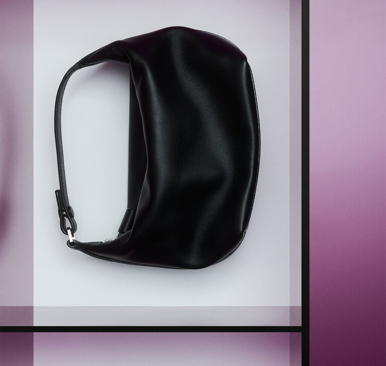 Valextra mochi bag in sublime soft leather black