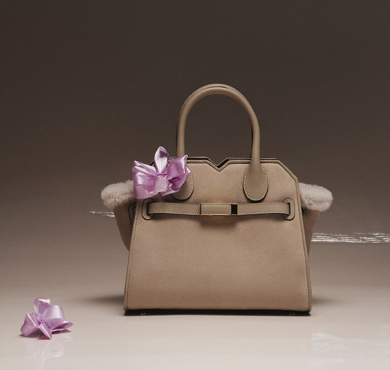 Valextra - Milano two handle bag in suede and shearling in nude pink color