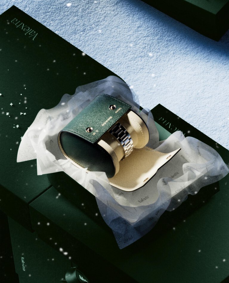 Italian leather handcrafted bags | Women and Men | Valextra