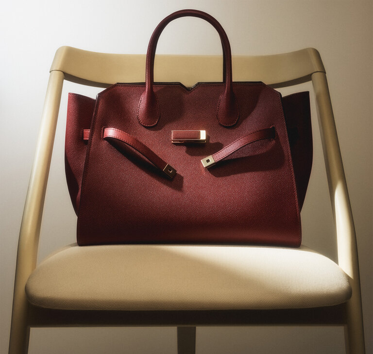 Valextra Milano leather handbag, n icon of contemporary Italian luxury design