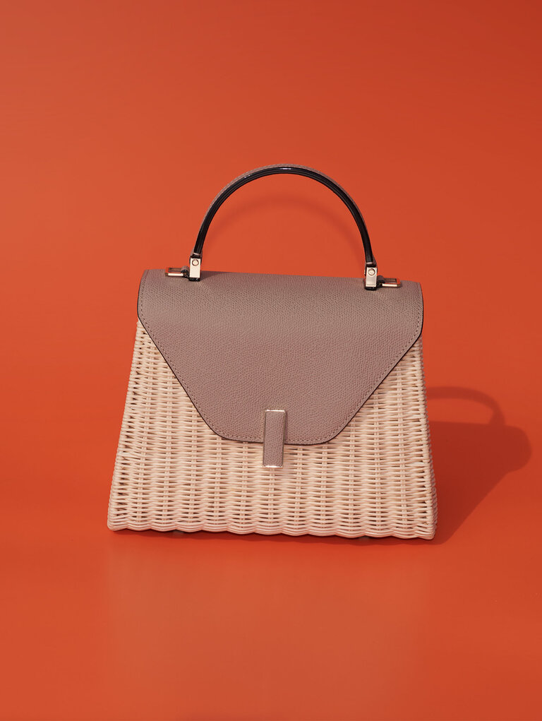 Borsa a mano Iside vimini intrecciata con pelle di vitello marrone Sahara