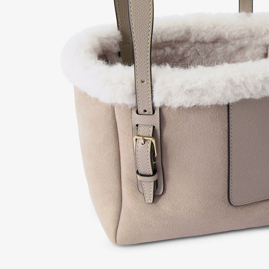 Soft Suede Shearling Bucket Micro Bag - Nude Pink - Montone Scamosciato/Vitello Millepunte Soft - Valextra - 5