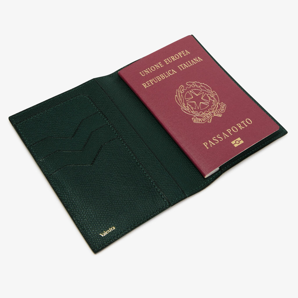 Passport Holder 3CC - Valextra Green - Vitello VS - Valextra - 3
