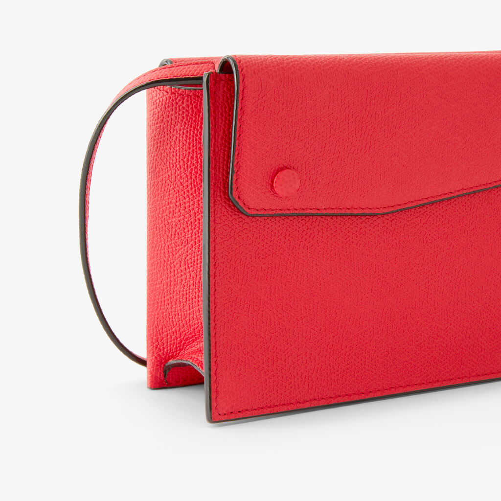 Pocket Slim crossbody bag - Crimson Red - Vitello VS - Valextra - 4