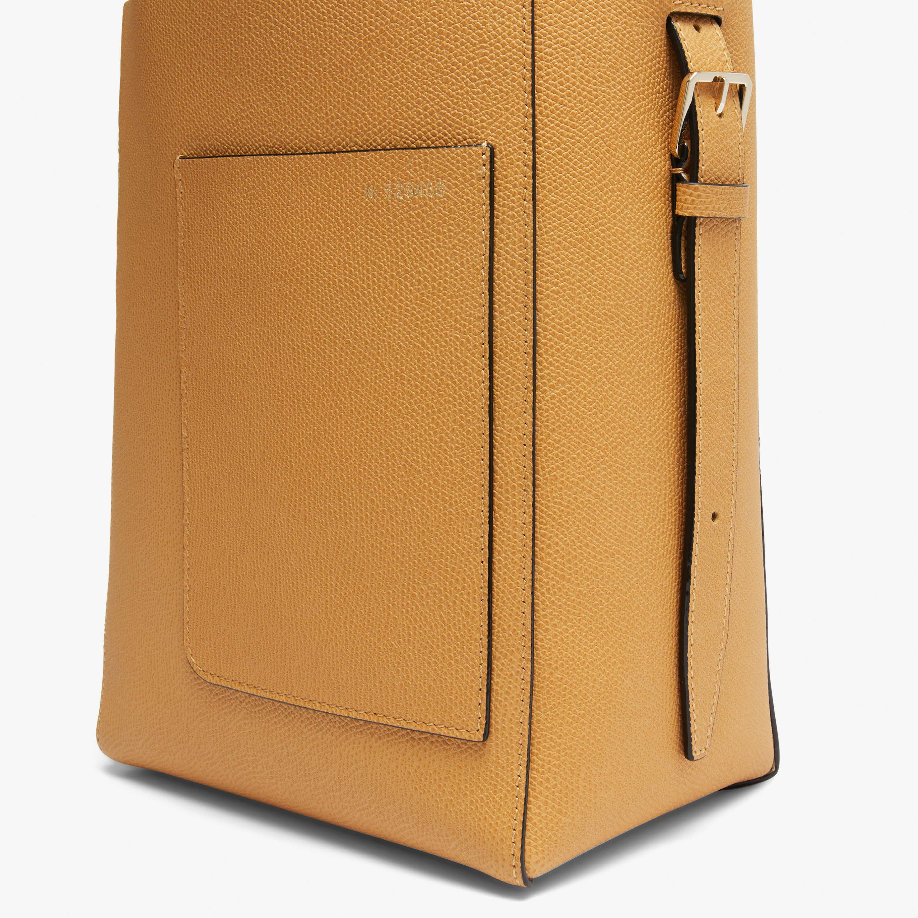 Soft bucket sales satchel m