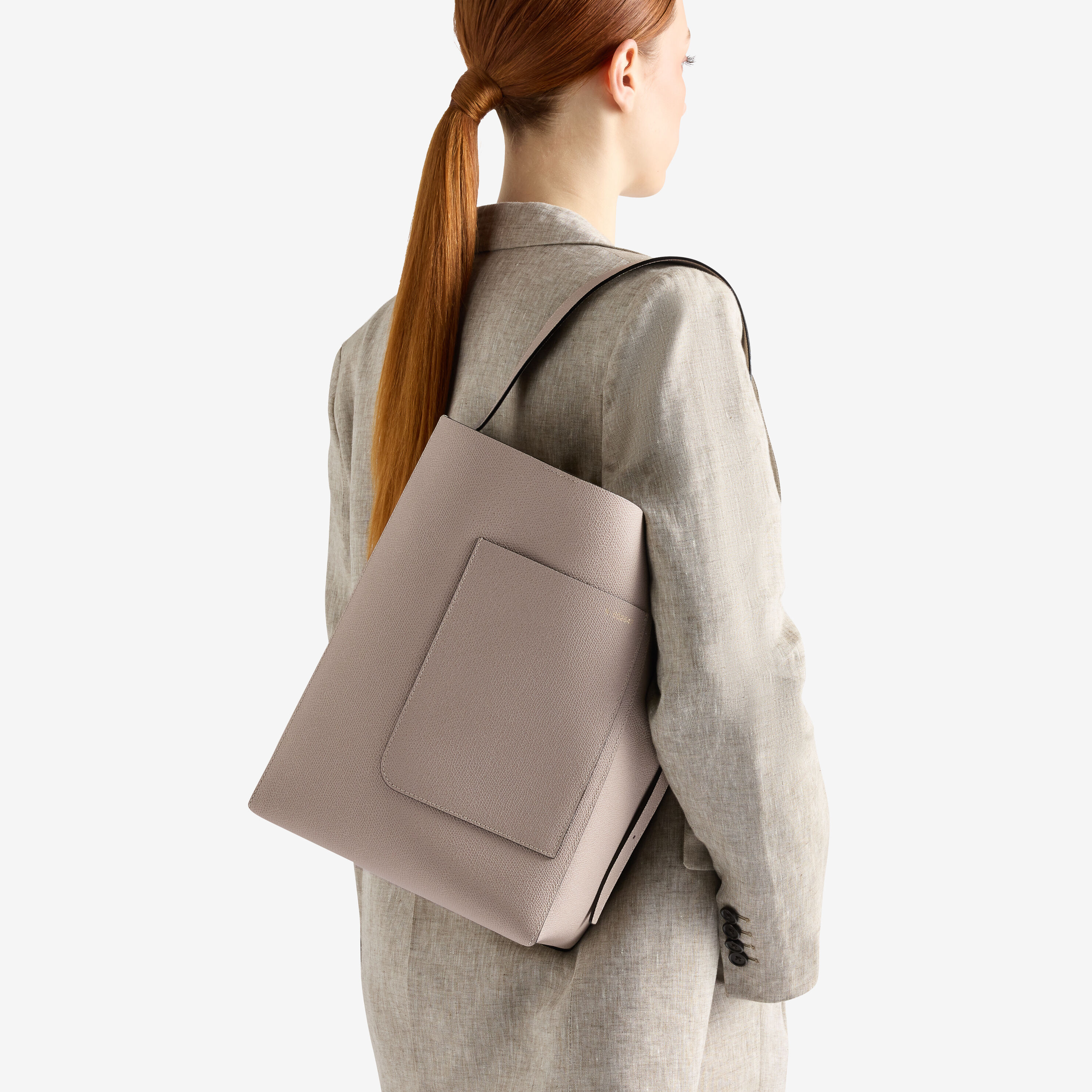 Women's Nude Pink Luxury Leather bucket bag | Valextra Soft