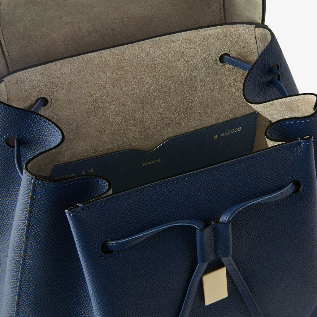 Iside Medium Backpack - Sapphire Blue - Millepunte Soft calf leather - Valextra - 4