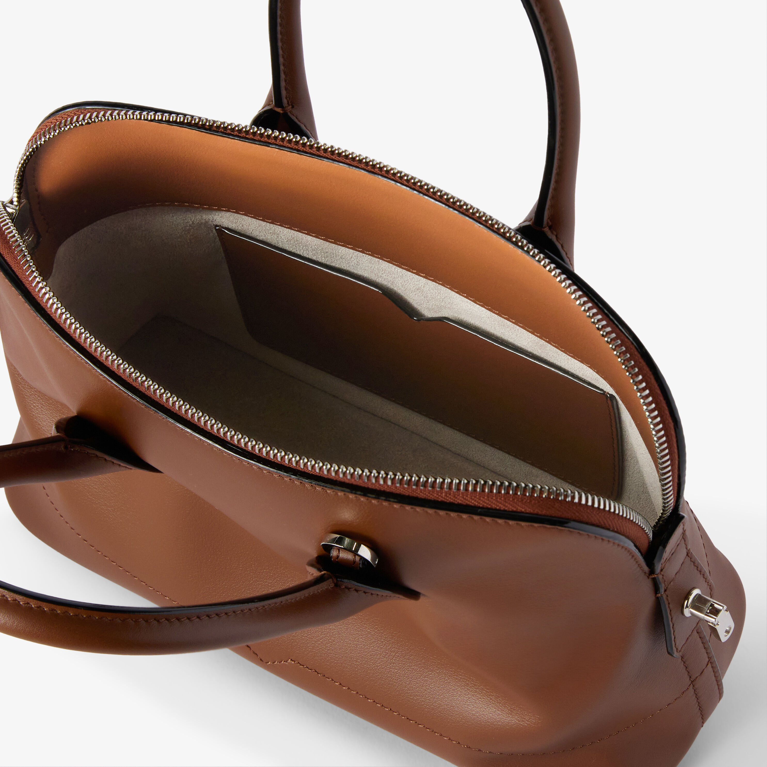 valextra メンズビジネスバッグ　マイロゴ　ブラウン Men's Brown Luxury Grained Leather Bowling Bag | Valextra My Logo