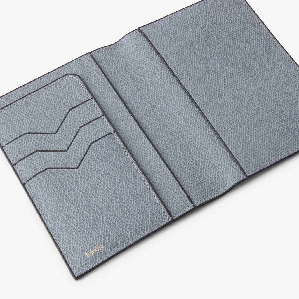 Passport Holder 3CC - Niagara Blue - Vitello VS - Valextra - 2