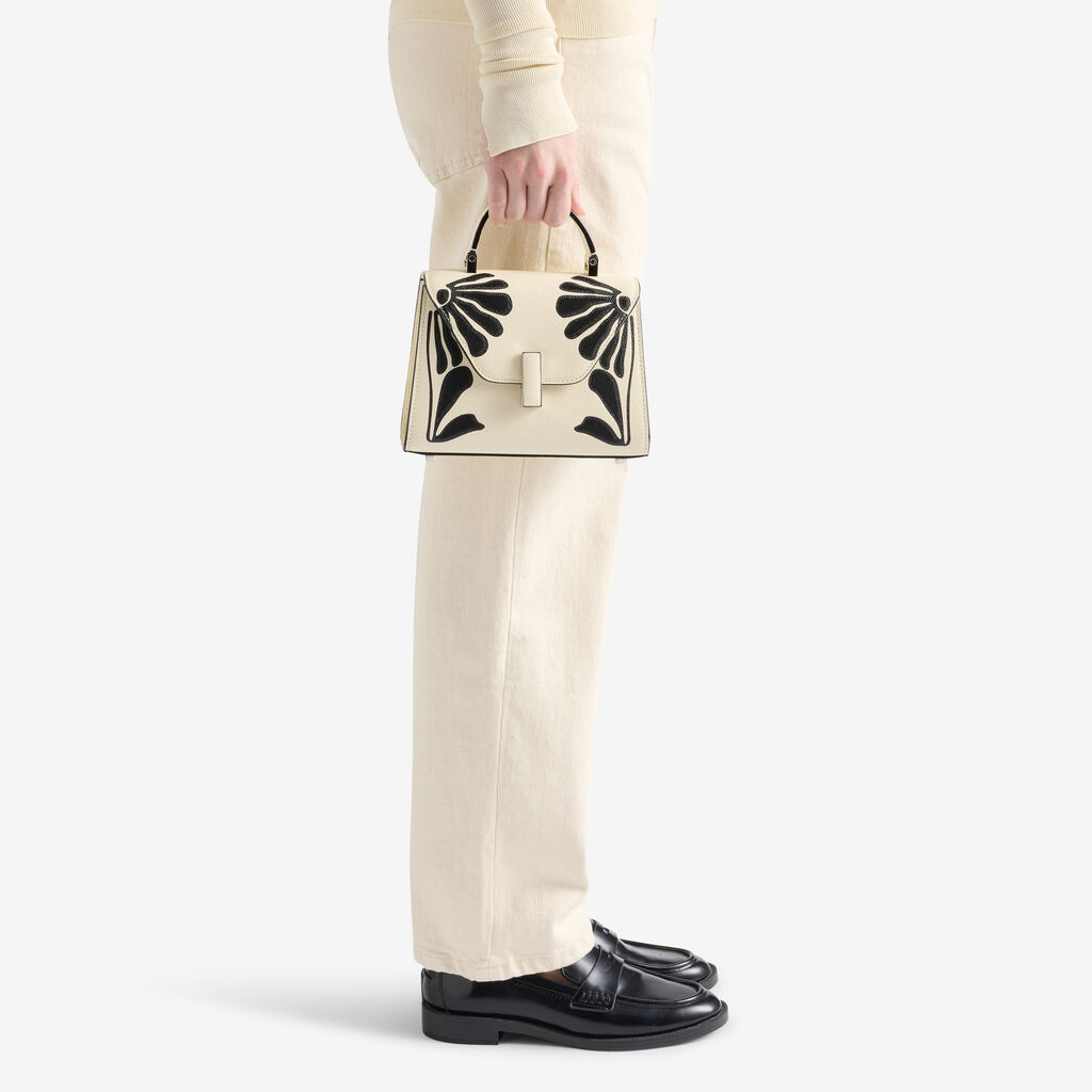 Iside Flowers Crossbody Micro Bag - Pergamena White/Black - Vitello VS-Stampa+Ricamo Daisy - Valextra - 2