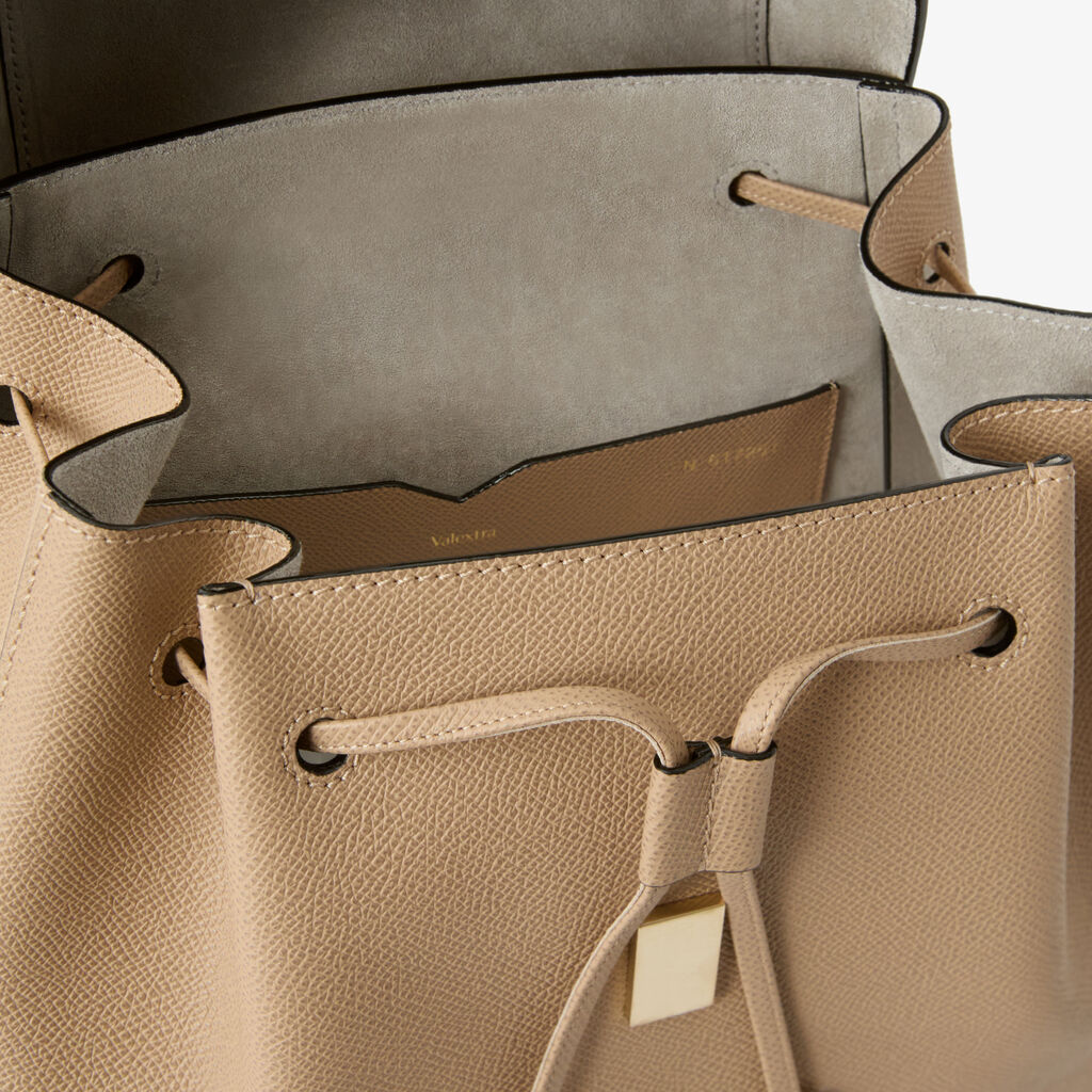 Iside Medium Backpack - Cashmere Beige - Vitello Millepunte Soft - Valextra - 4