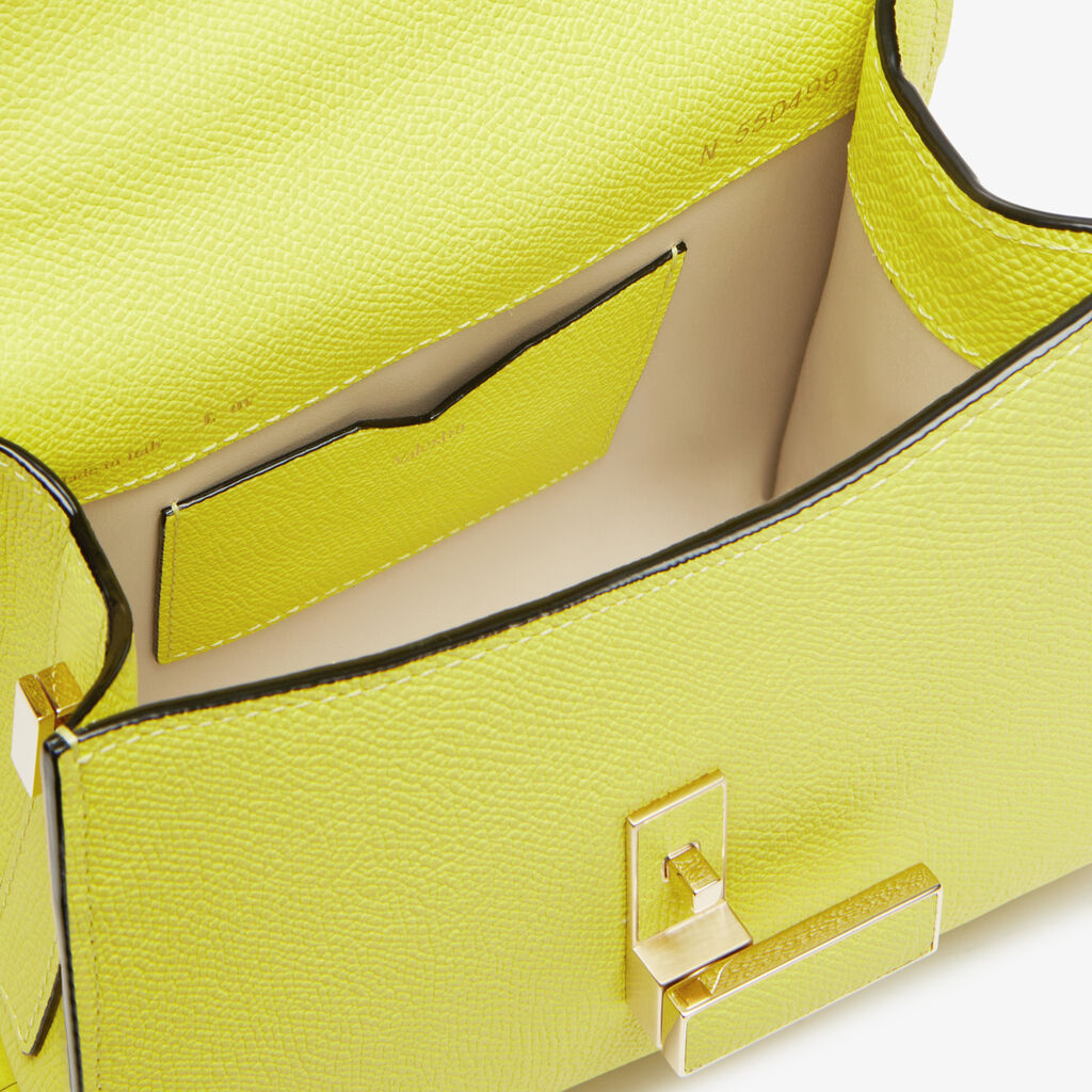 Borsa a tracolla Iside Micro - Giallo Citrino - Vitello VS - Valextra - 3