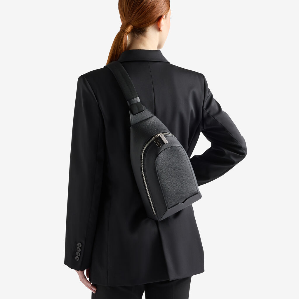 V-Line Core One Shoulder Backpack - Black - Millepunte Soft calf leather - Valextra - 2