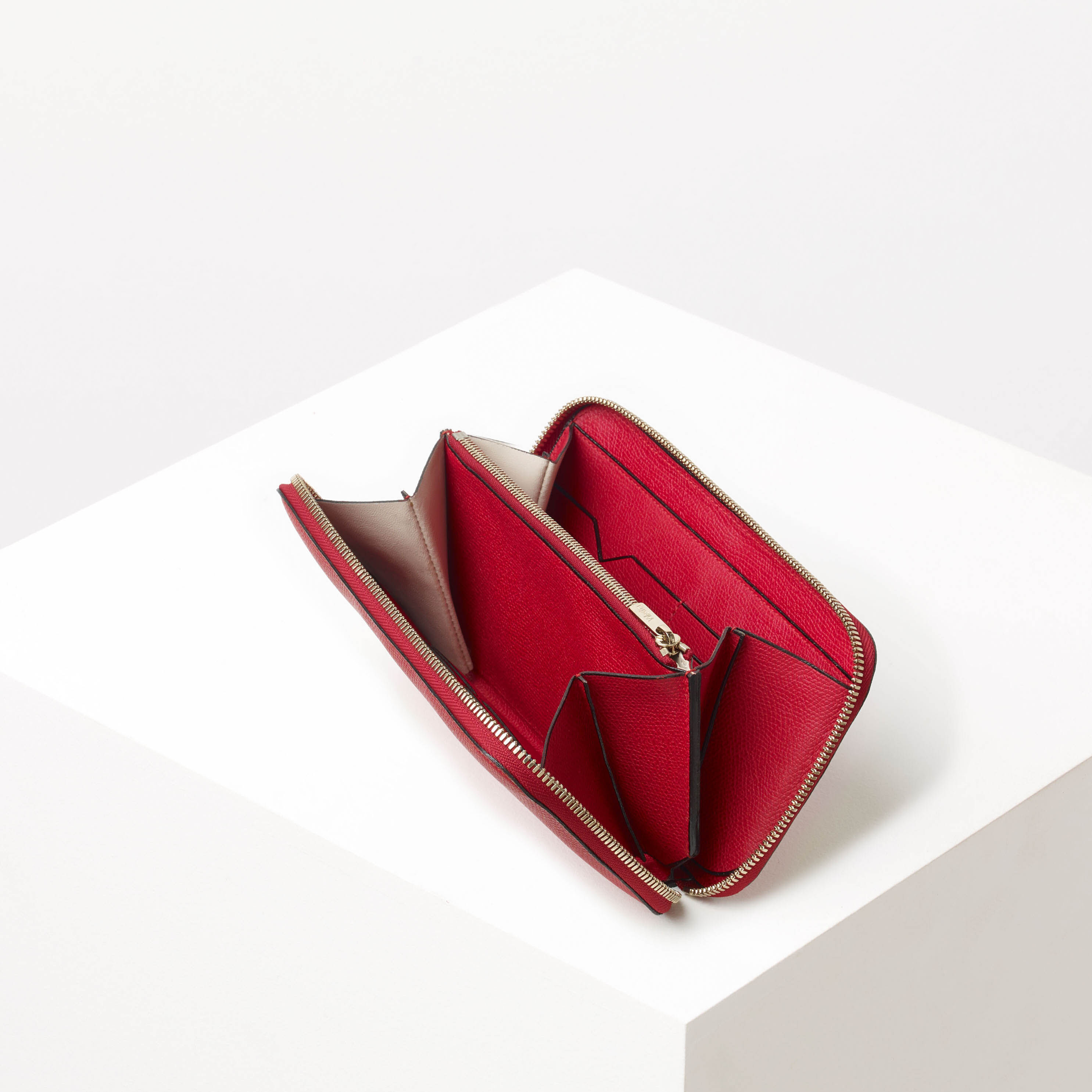 Classic Zip Purse Red