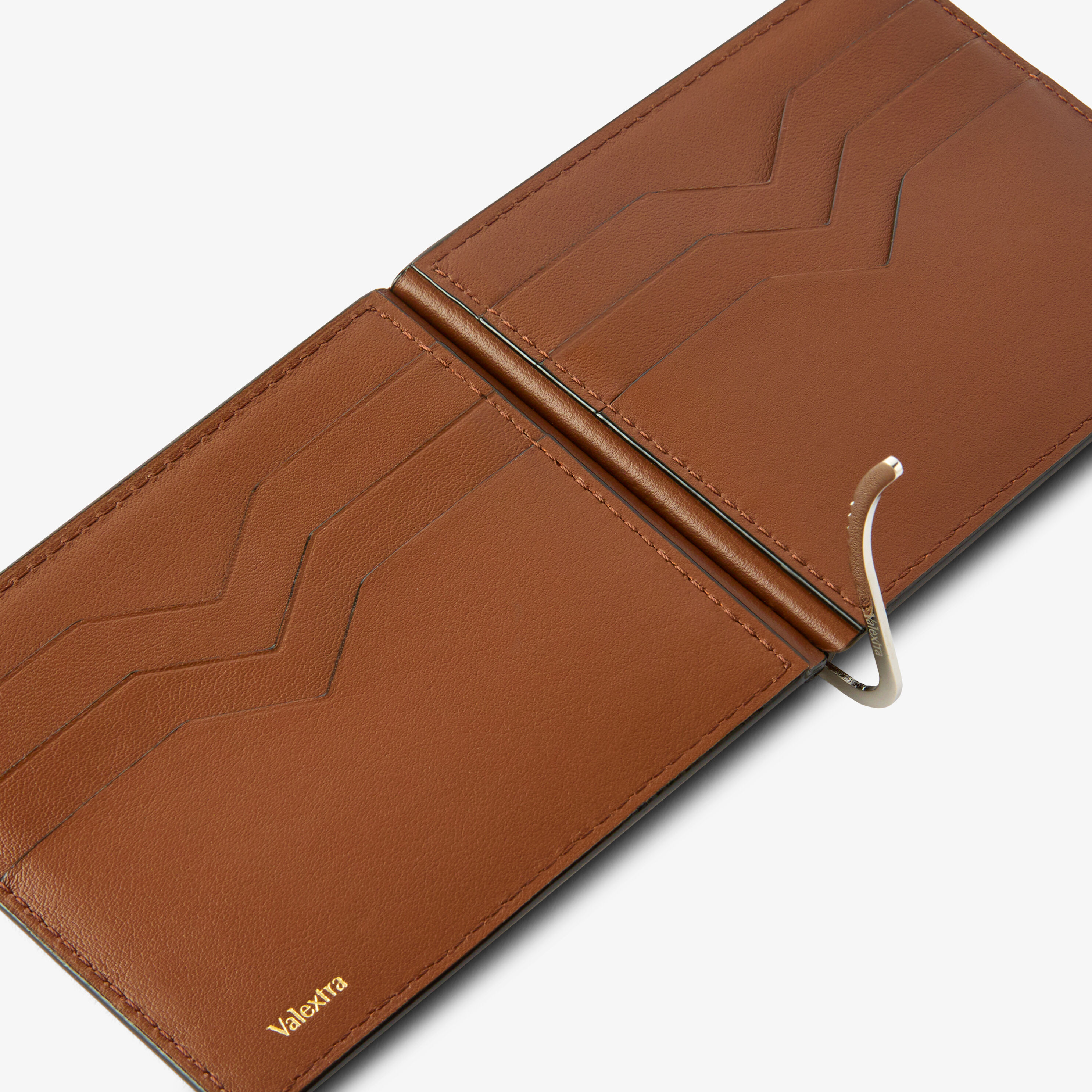 Brown Leather Luxury Simple Grip Wallet | Valextra Tric Trac