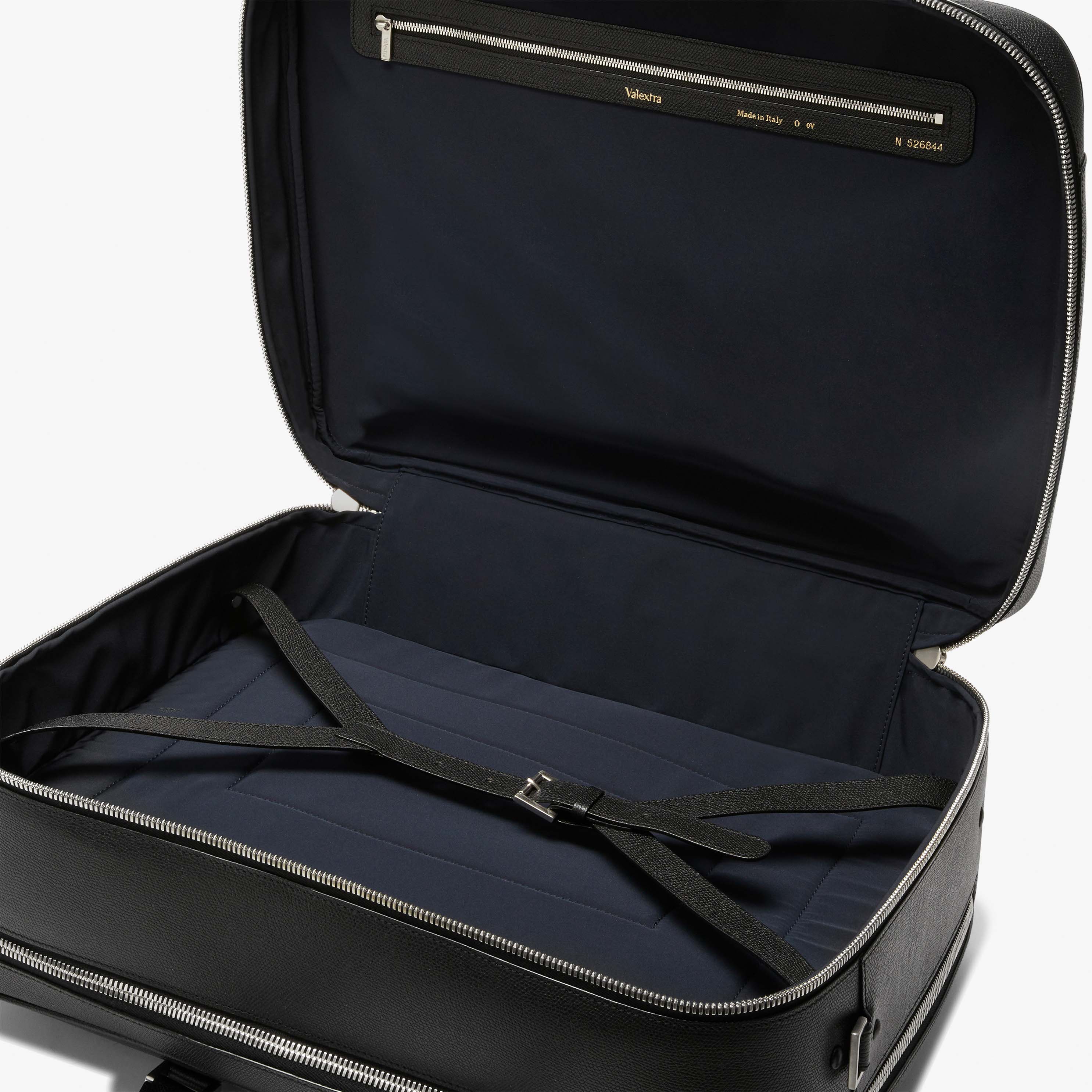 Valextra Avietta: Black Leather Large business bag