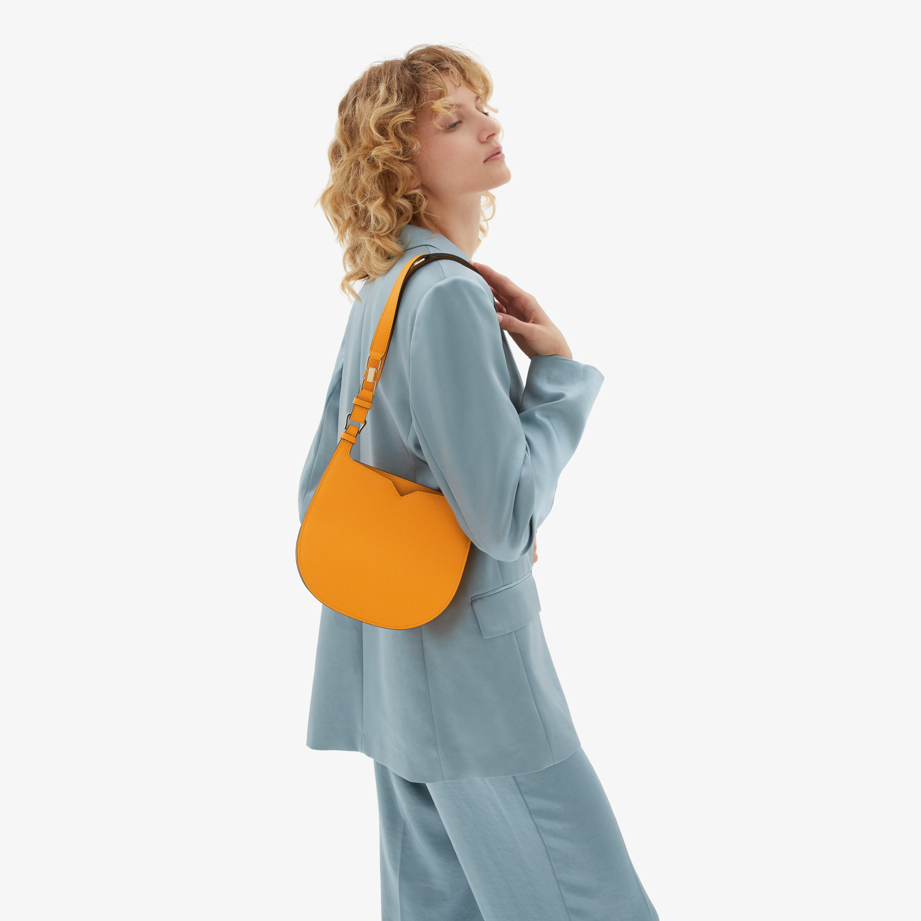 ショルダーバッグ・ポシェット VALEXTRA WEEKEND LEATHER HOBO BAG Yellow Leather Weekend Mini compact bag | Valextra Hobo