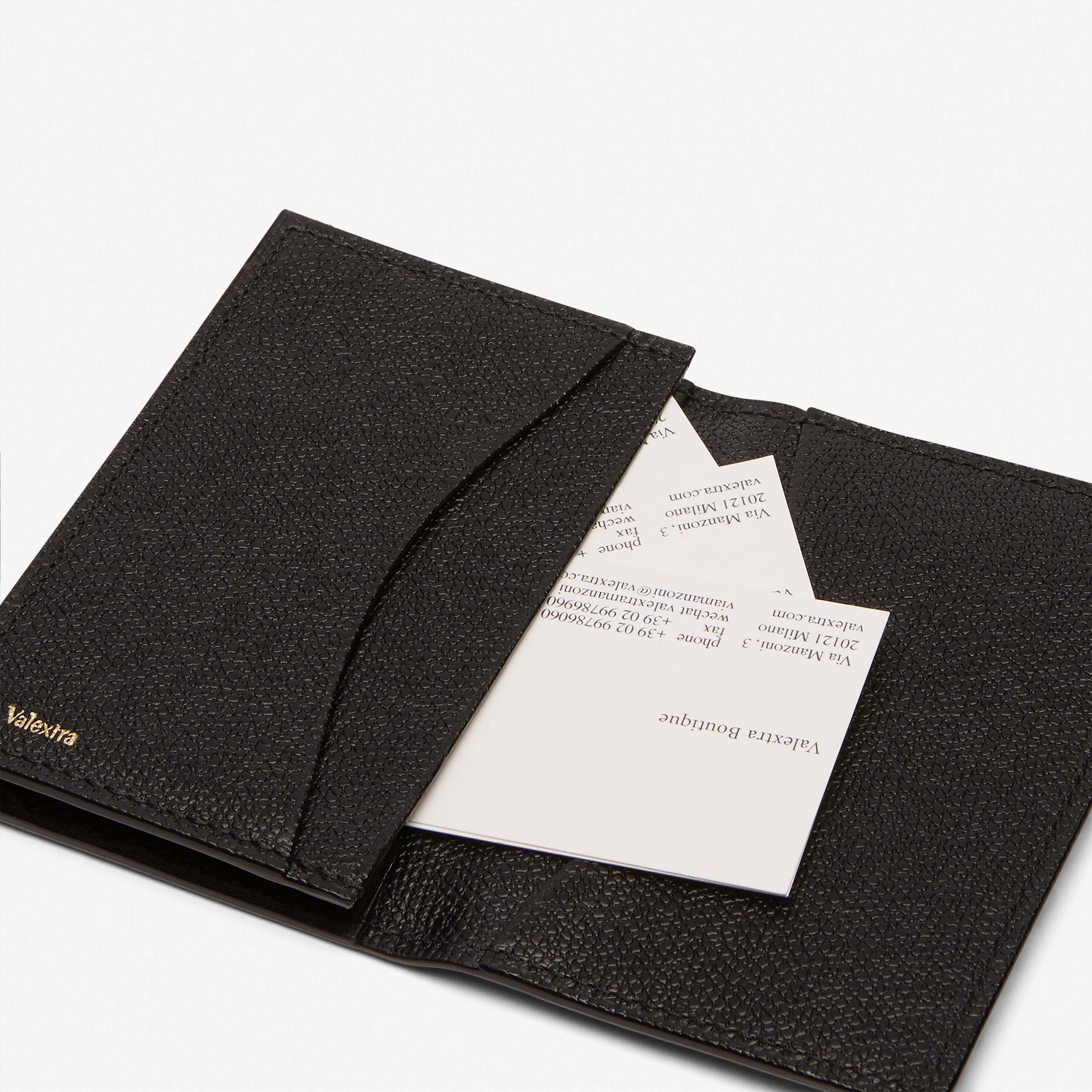 Black Leather Onda versatile credit card holder | Valextra