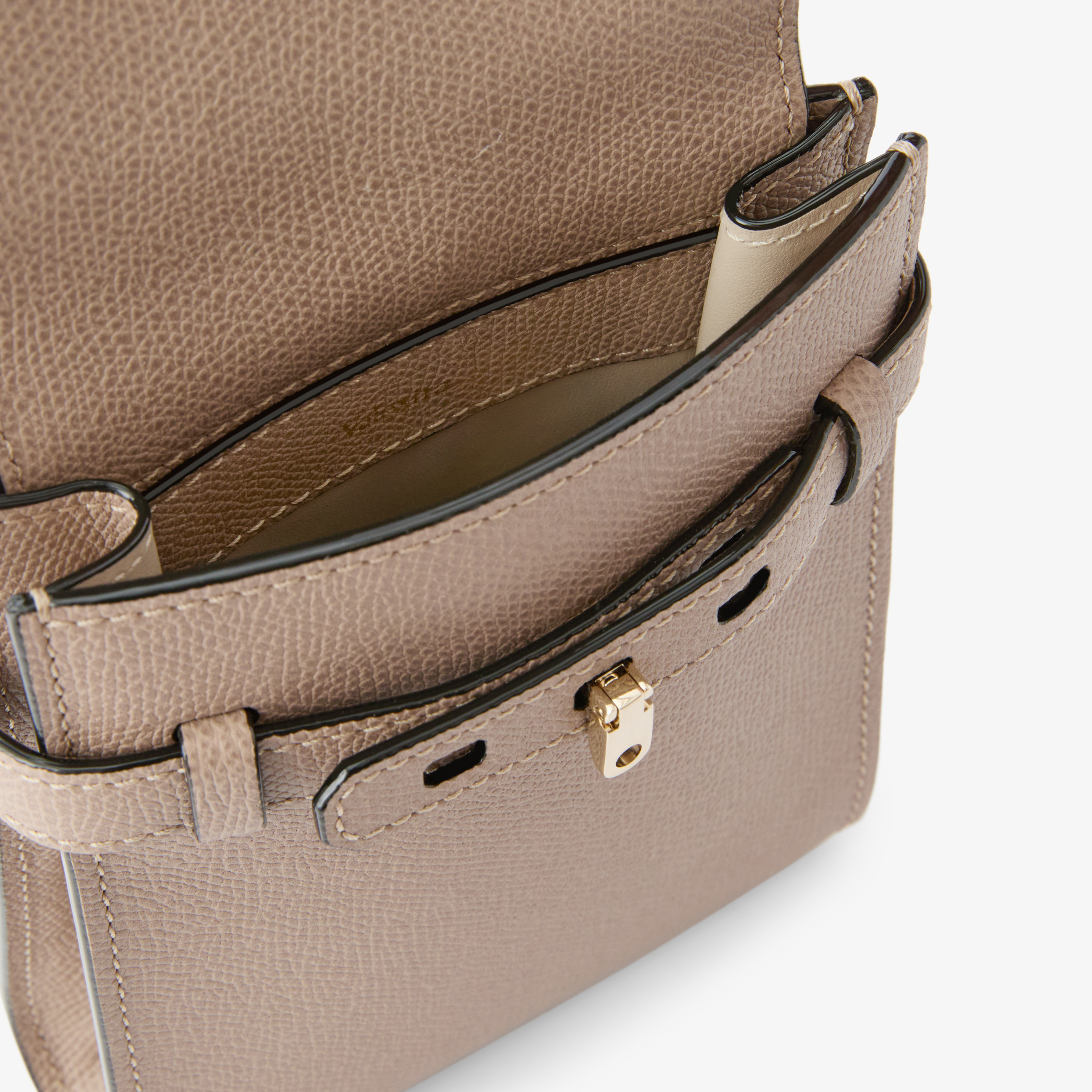 【コンパクトでも存在感抜群】Valextra Brera B-tracollina Slim White Leather Micro crossbody bag | Valextra Brera